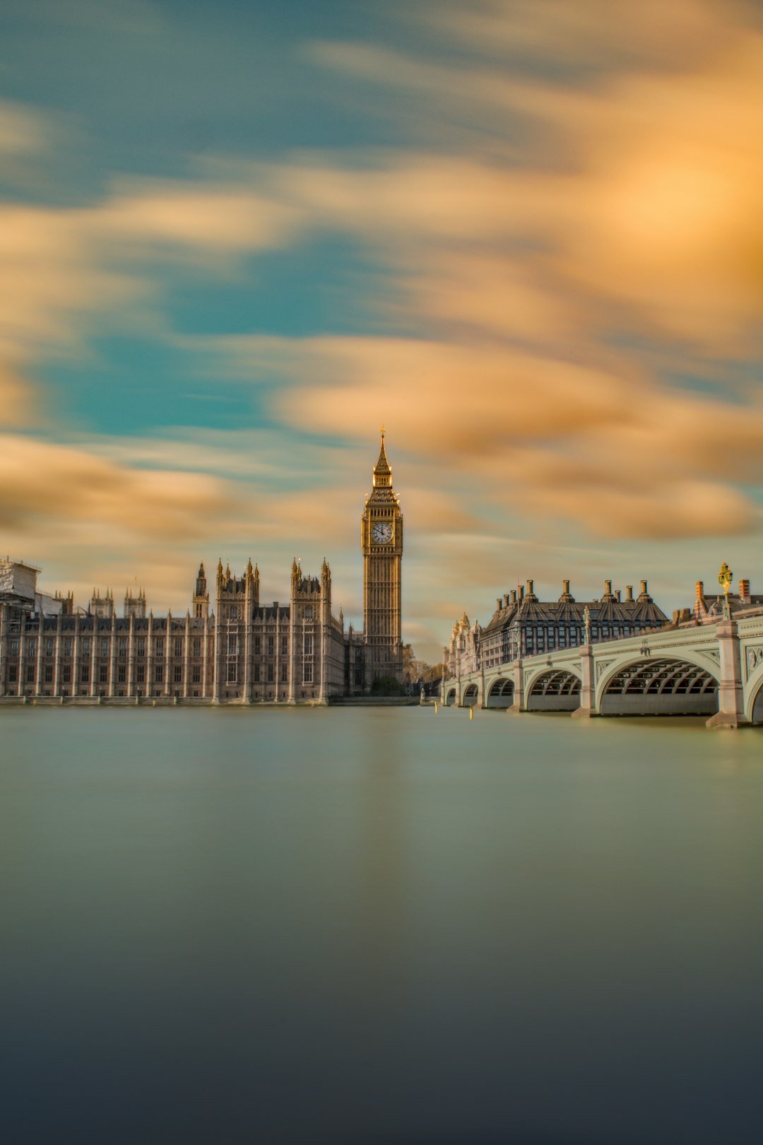 One of the most beautiful photos I’ve taken.
A long exposure taken in front of Big Ben in London.
Postproduced image with Adobe Photoshop.
Instagram Account - @therawhunter